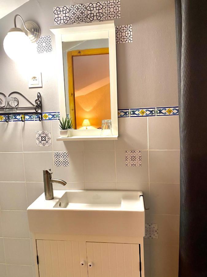 Le Mas De La Soie Violès Exteriör bild